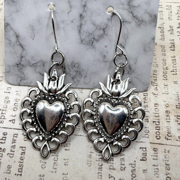 Long Sacred Flaming Heart Silver Dangle Statement Earrings New - Picture 1 of 12
